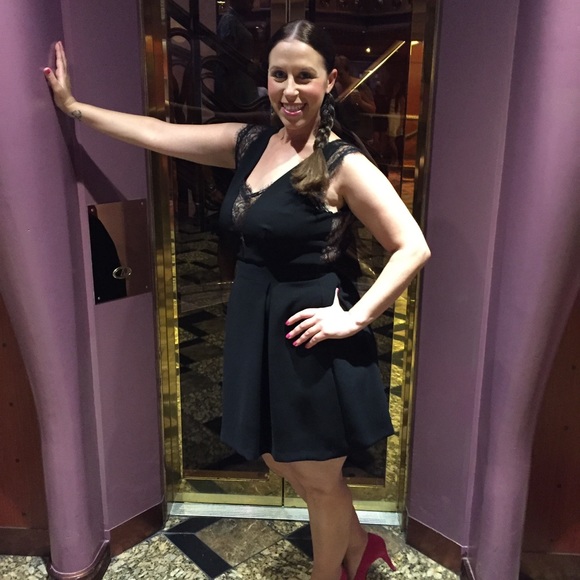 BCBGENERATION Black Lace Detail Dress 8 - Picture 7 of 7